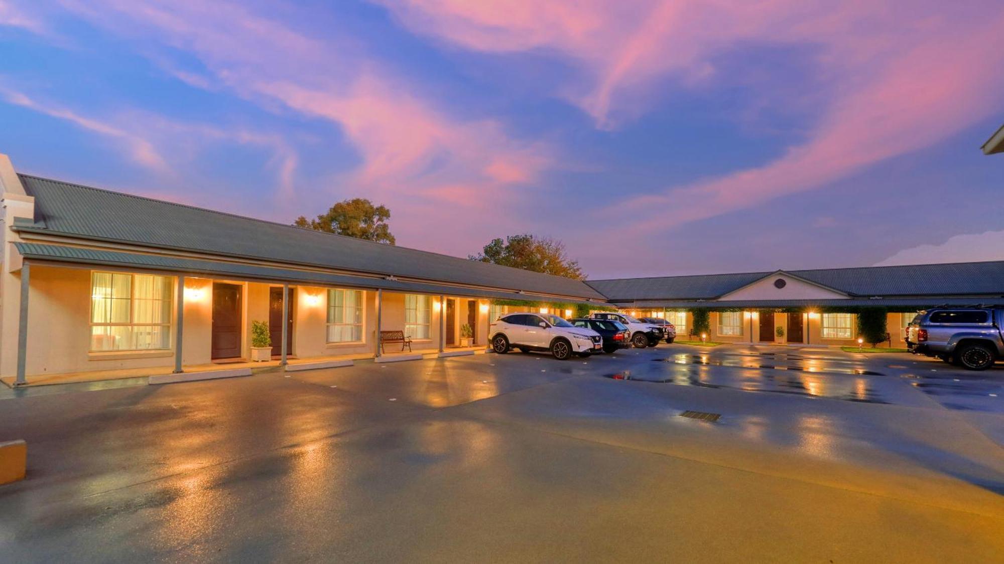 Breakout Motor Inn Cowra Eksteriør billede